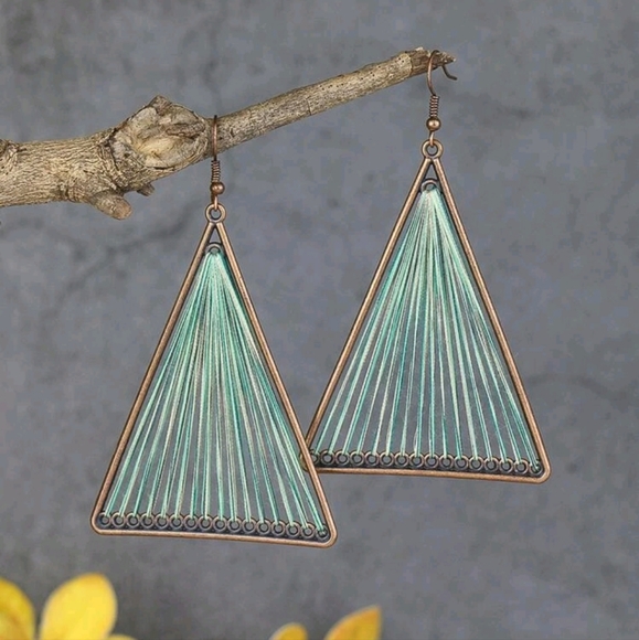 🥂🌟Bronze/Green Alloy geometric earrings - Picture 1 of 7